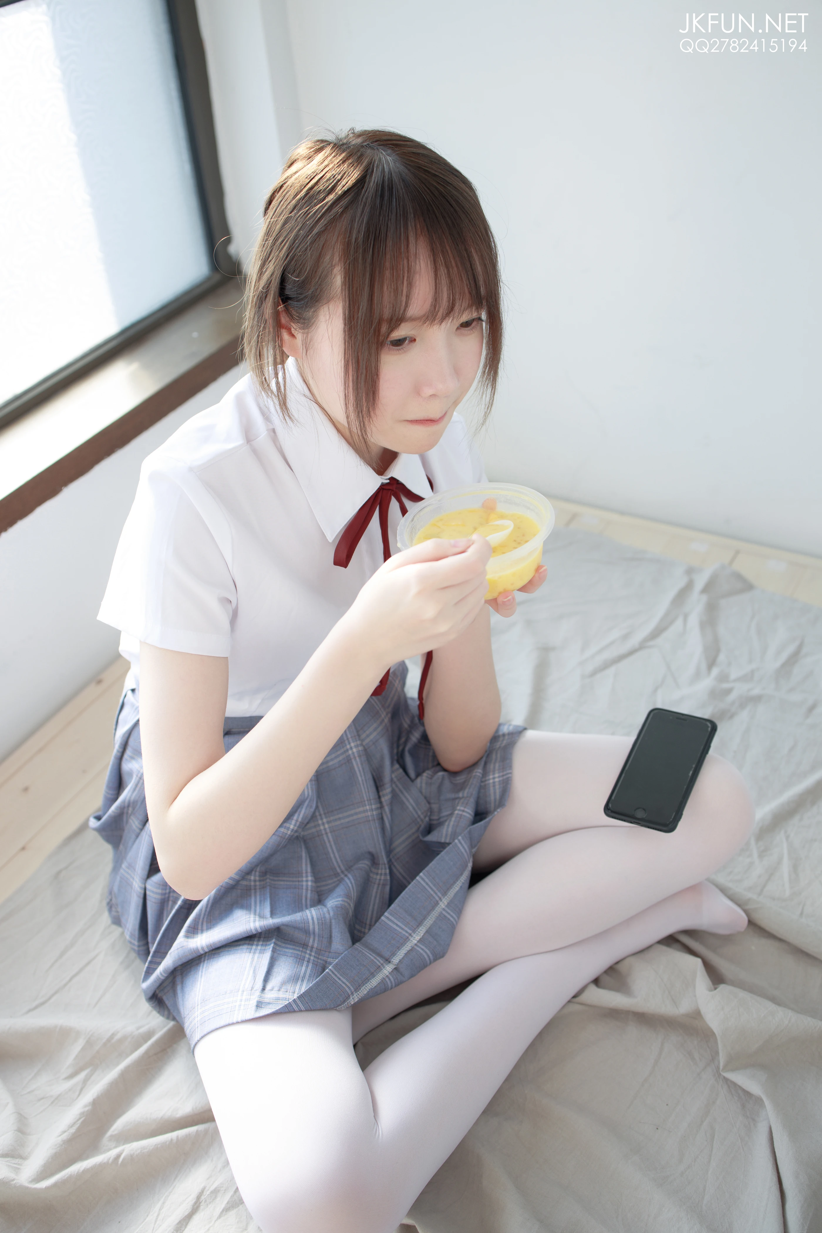 森萝财团 [JKFUN-002] Aika 可爱学妹丝足 [230P 1V]插图9